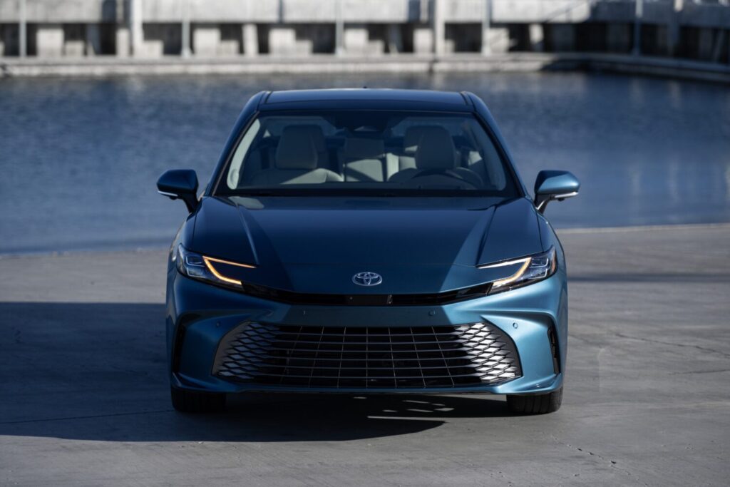 2025 Toyota Camry XLE AWD