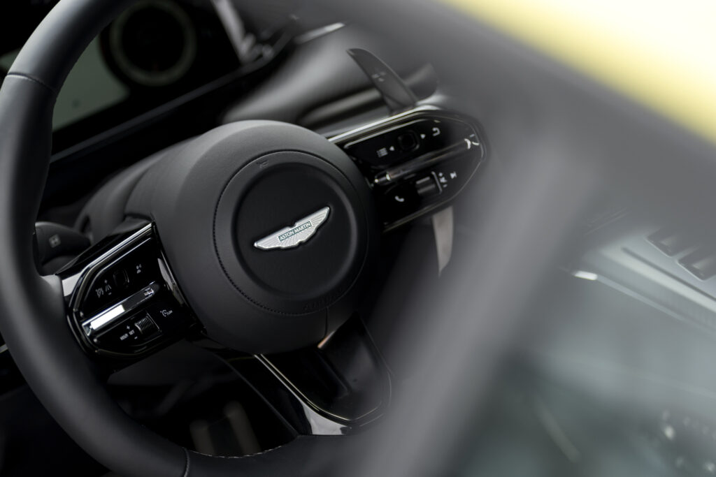 2025 Aston Martin vantage coupe