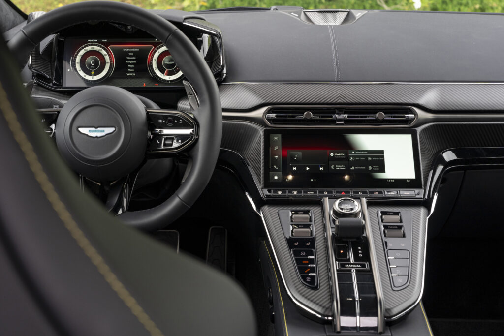 2025 Aston Martin vantage coupe