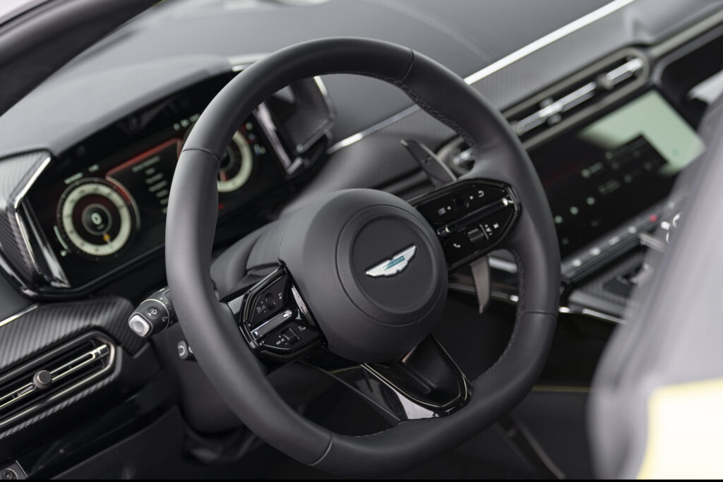 2025 Aston Martin vantage coupe