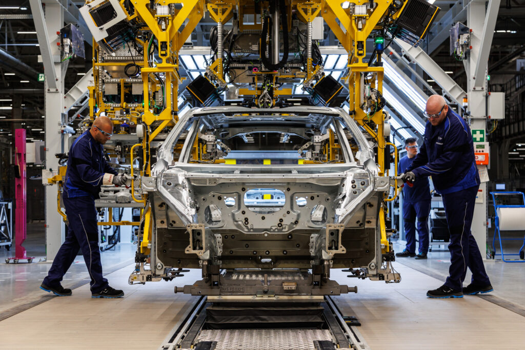 BMW iX3 Factory