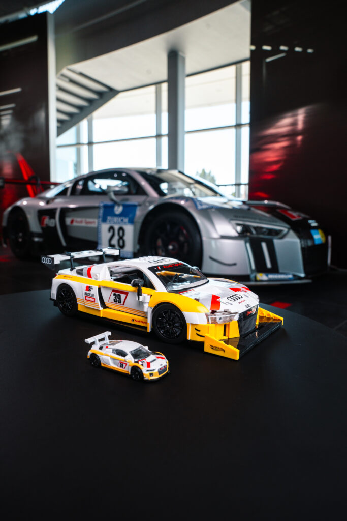 Mattel Brick Shop Audi 