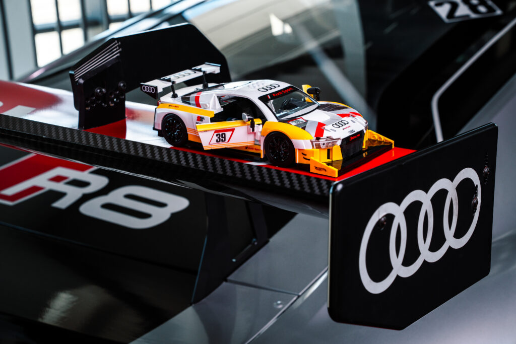 Mattel Brick Shop Audi
