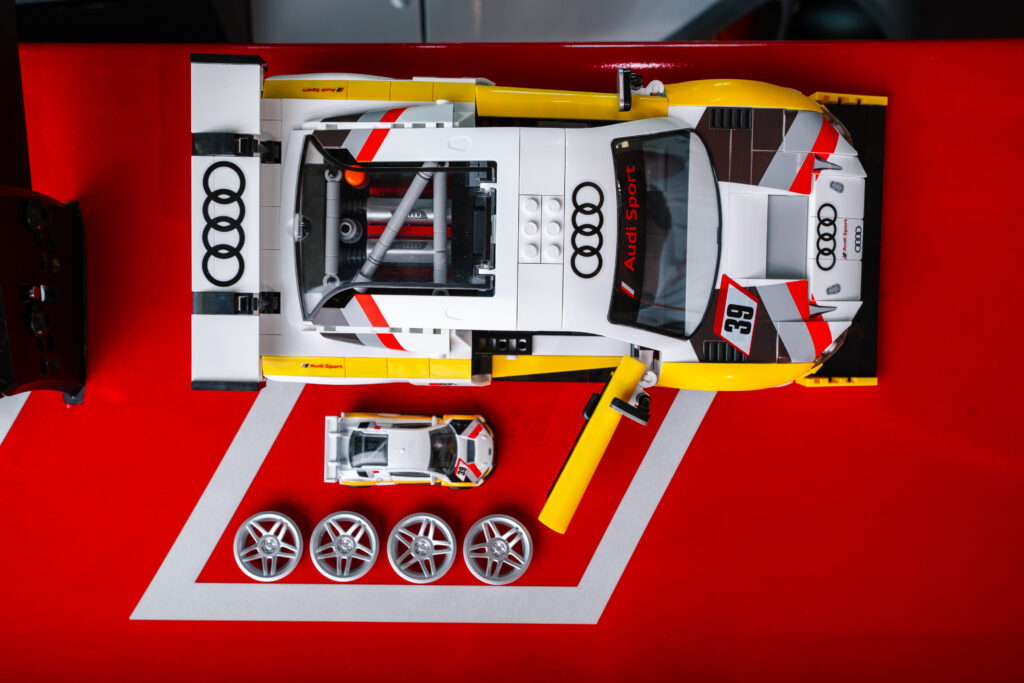Mattel Brick Shop Audi