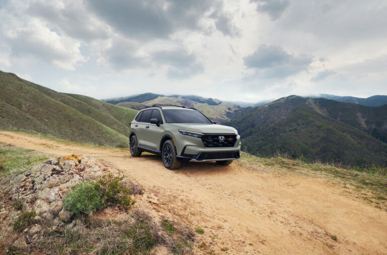 2026 Honda CR-V TrailSport Hybrid: A Best-Selling SUV Goes Off-Road (and Online) in Style