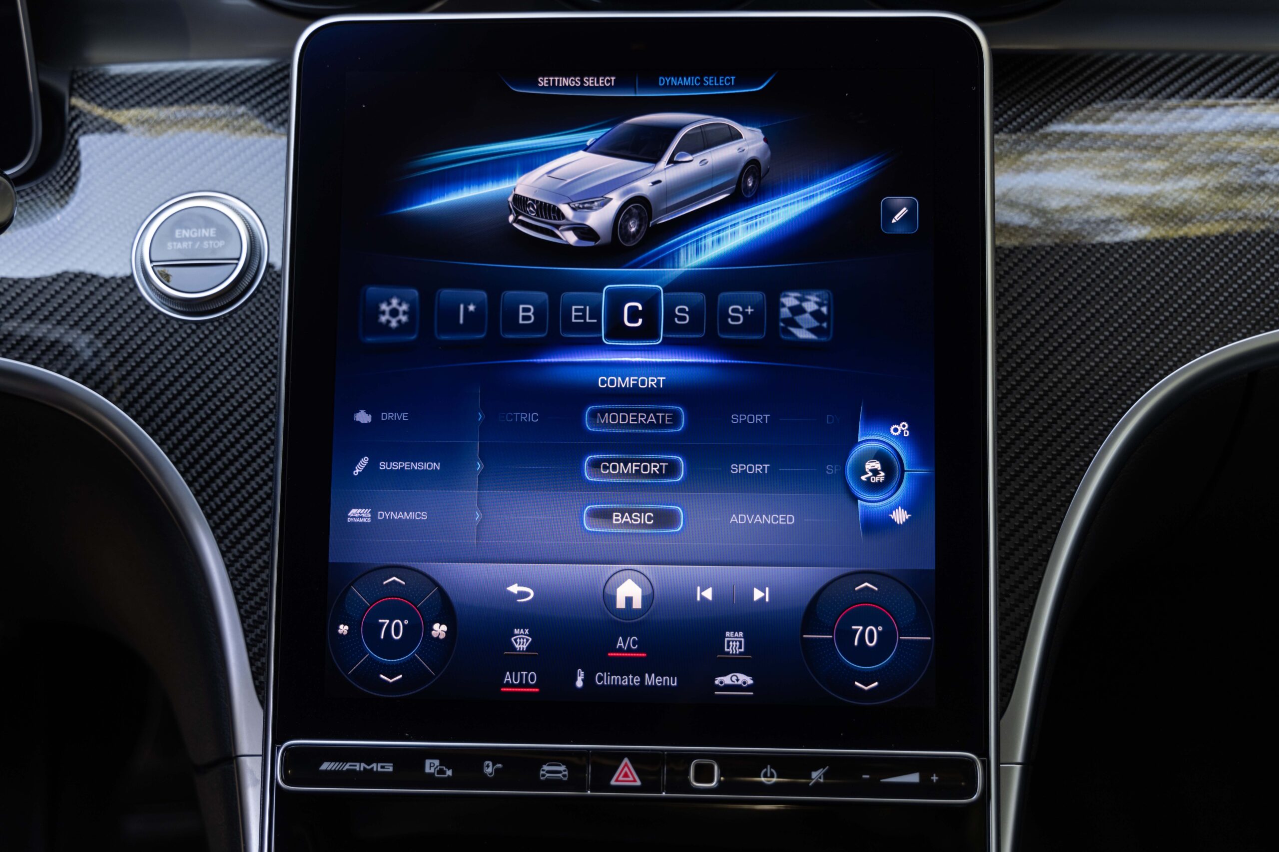 2025 Mercedes AMGC 63S entertainment system