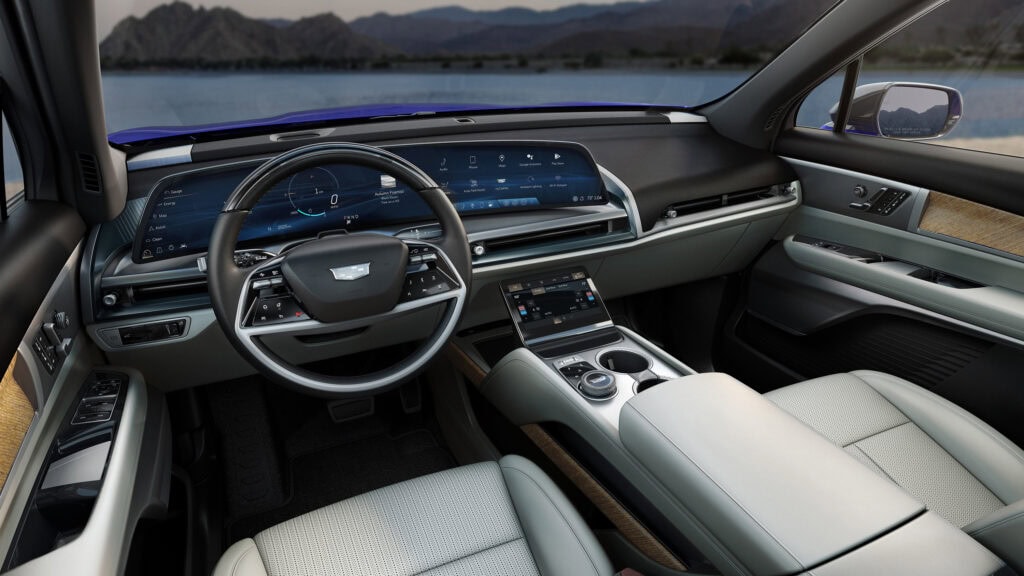 Wide picture of the interior of 2026 Cadillac VISTIQ