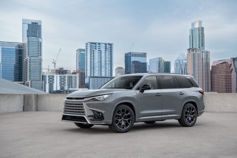2026 Lexus TX Hybrid