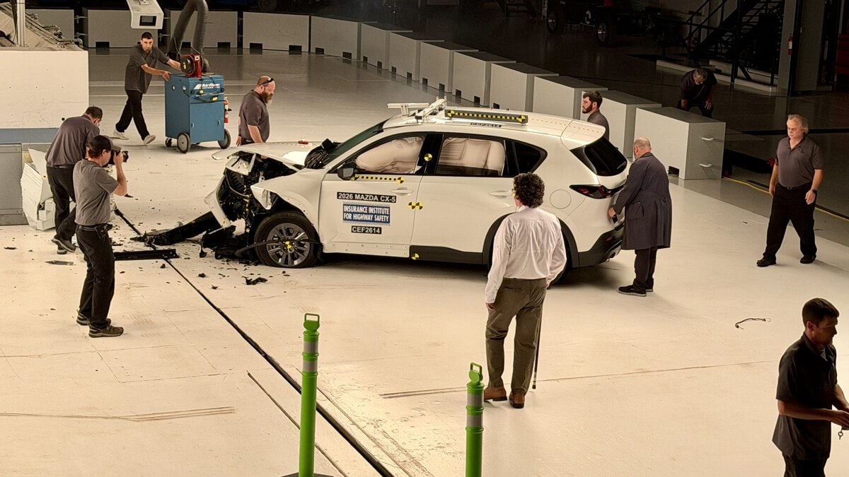 2026 Mazda CX-5 IIHS Crash Test 1