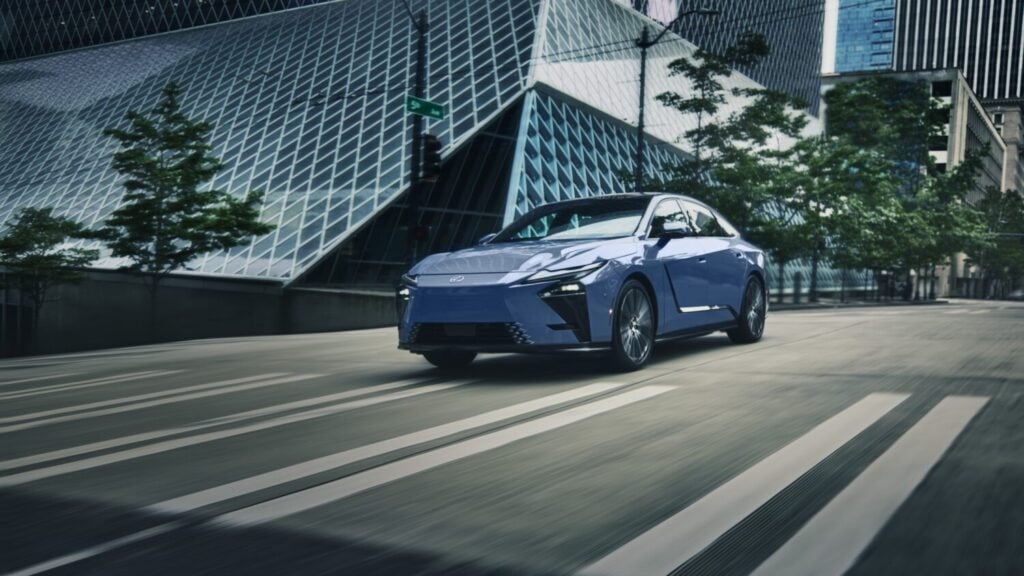 2026 Lexus ES 350e