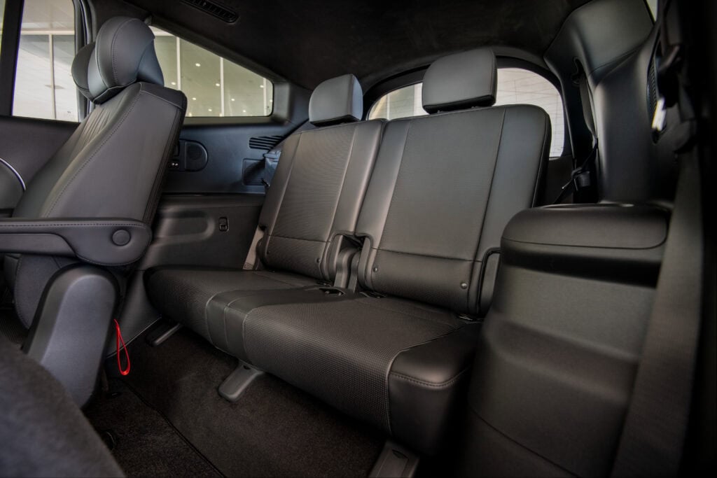 2027 Hyundai Ioniq 9 Calligraphy Black Ink