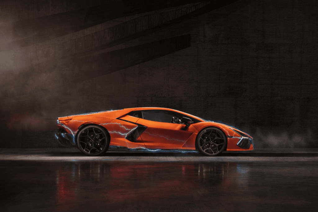 The Lamborghini Revuelto that has electricity over the whole car.