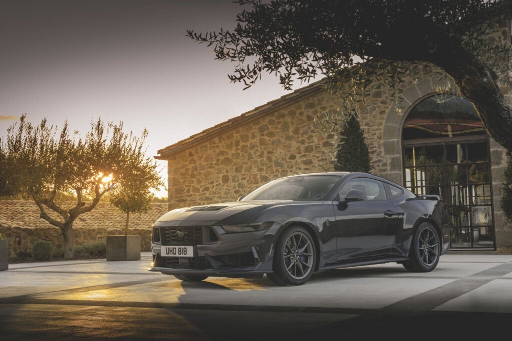 Ford Mustang dark horse