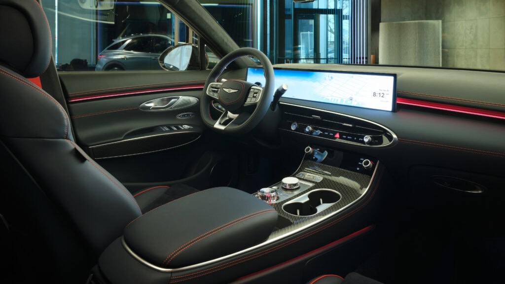 2027 Genesis GV70 Prestige Graphite Trim