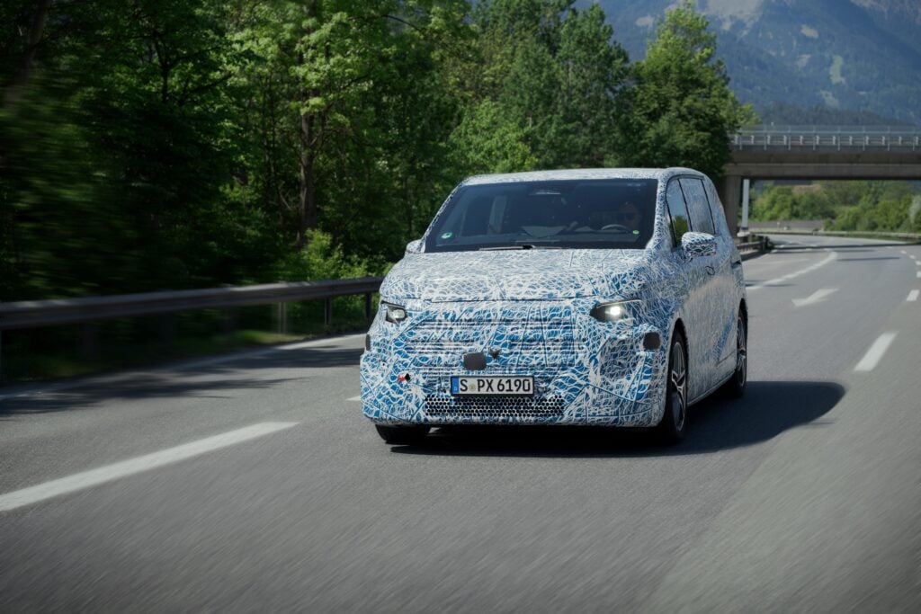 Mercedes VLE On Road