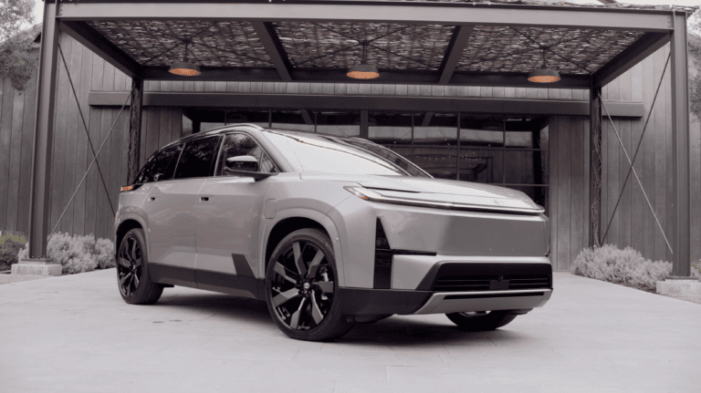 Front and Side View of the New 2027 Toyota Highlander 3-Row BEV