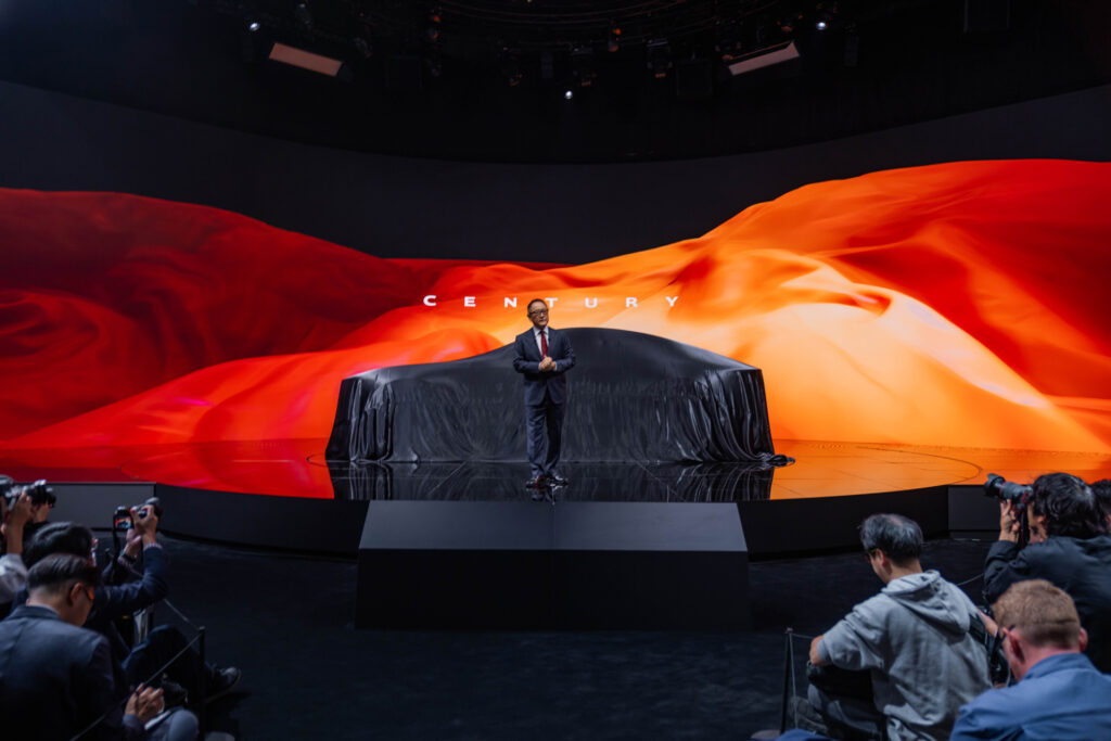 Toyota announces the new Century Brand at JMS