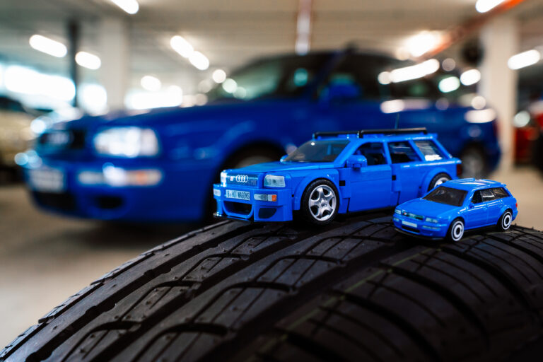 Mattel Brick Shop Audi