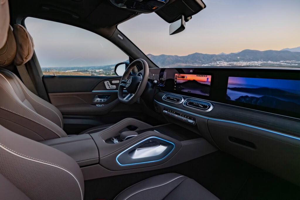 The new Mercedes-Benz GLS, 2026.